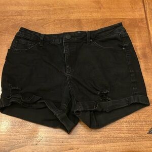 Refuge size 8 black Jean shorts